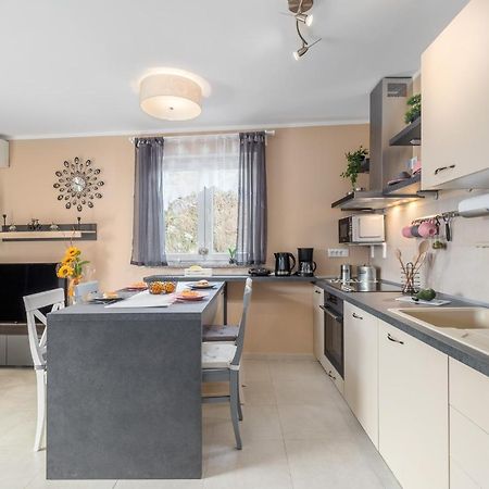 Apartment Andrea Пореч Экстерьер фото